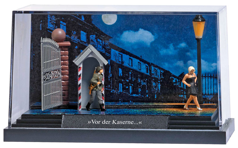 %_tempFileName7645%20Kleindiorama%20Vor%20der%20Kaserne%